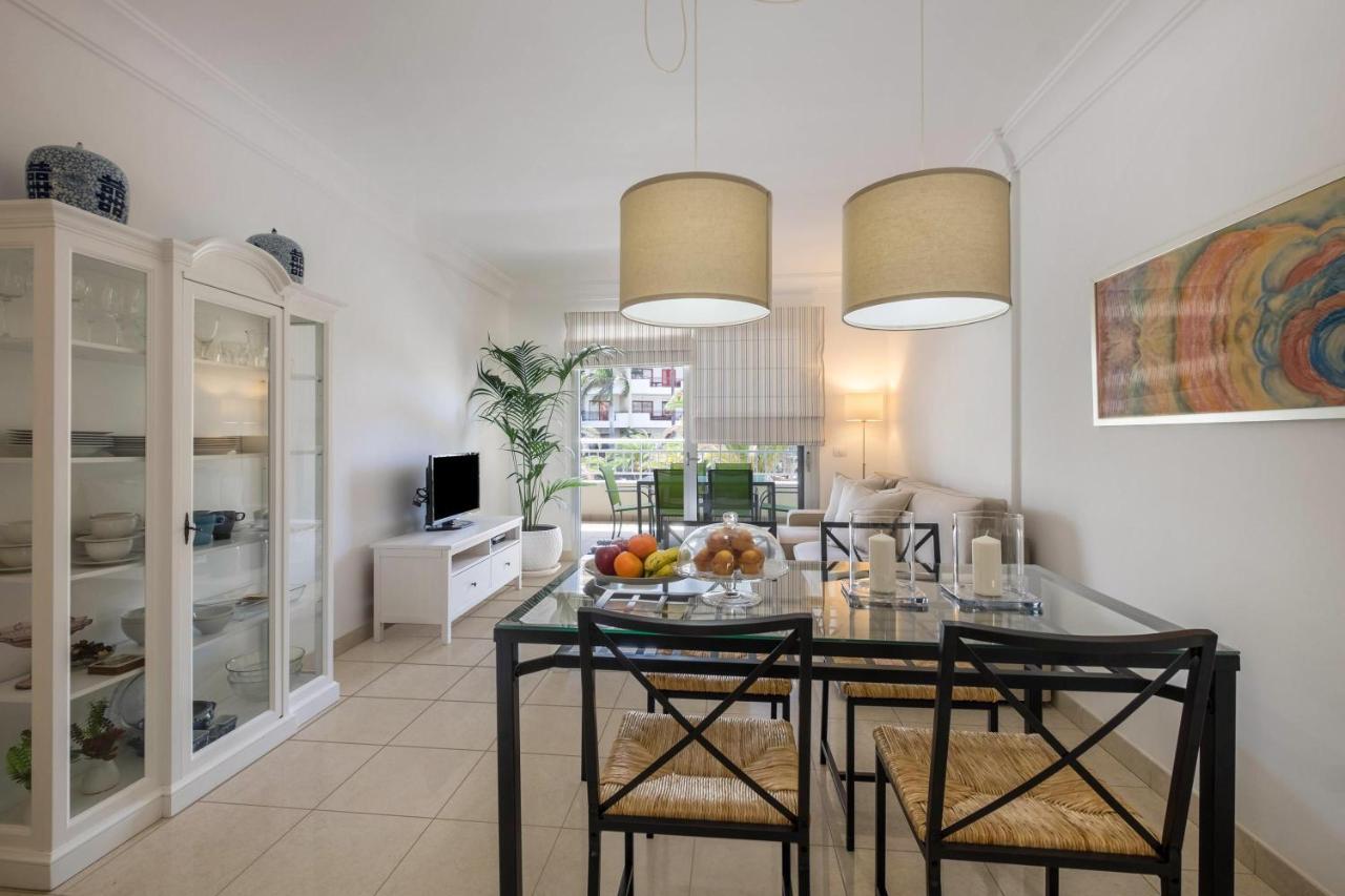 Apartamento Marina อาโรนา ภายนอก รูปภาพ