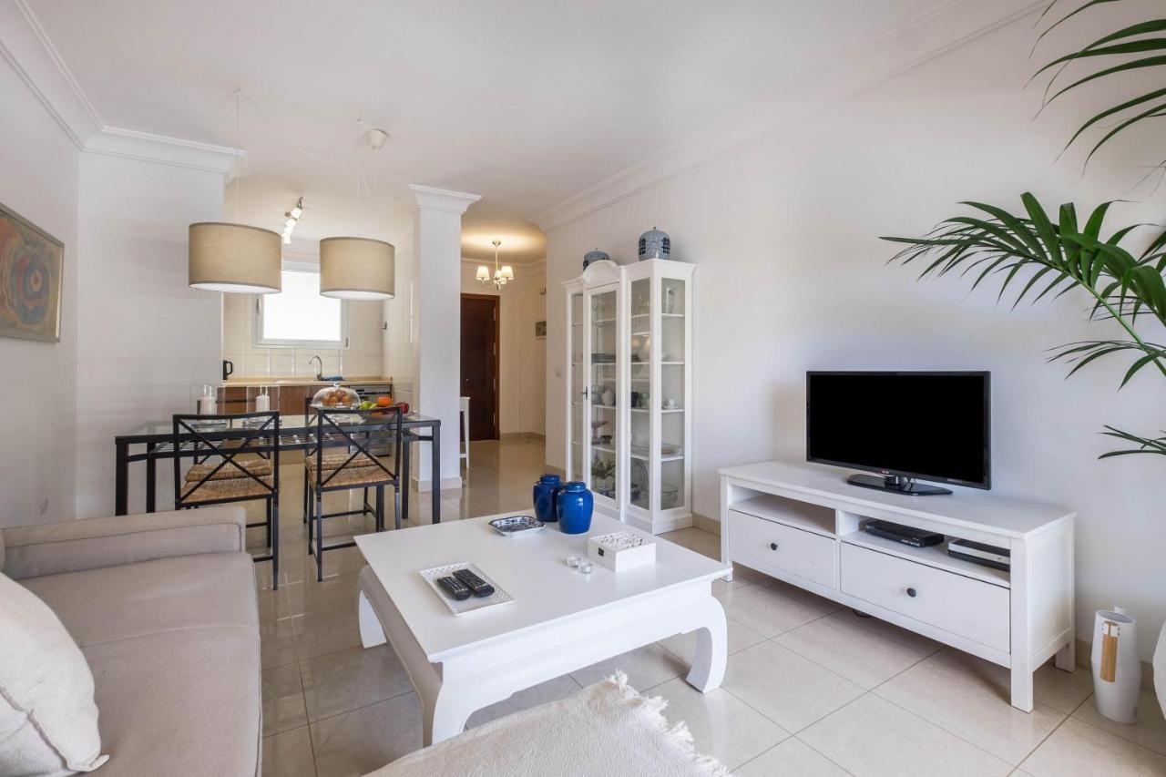 Apartamento Marina อาโรนา ภายนอก รูปภาพ